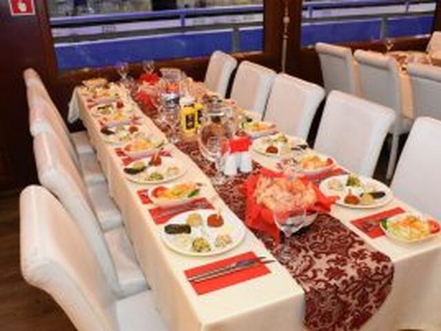 Istanbul Cruise Tour with Dinner